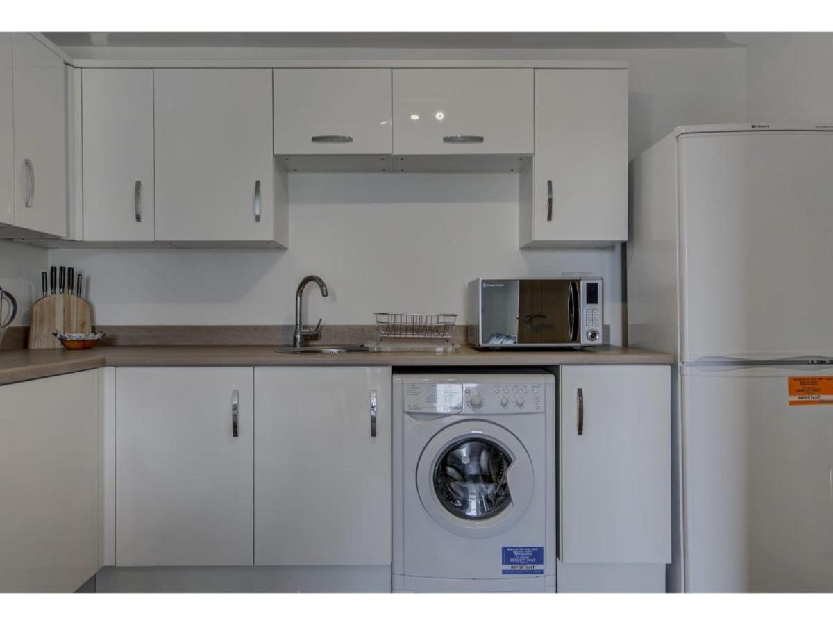 Large, Spacious And Modern Apt For 4 In Manchester Extérieur photo