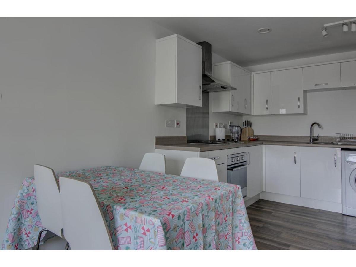 Large, Spacious And Modern Apt For 4 In Manchester Extérieur photo