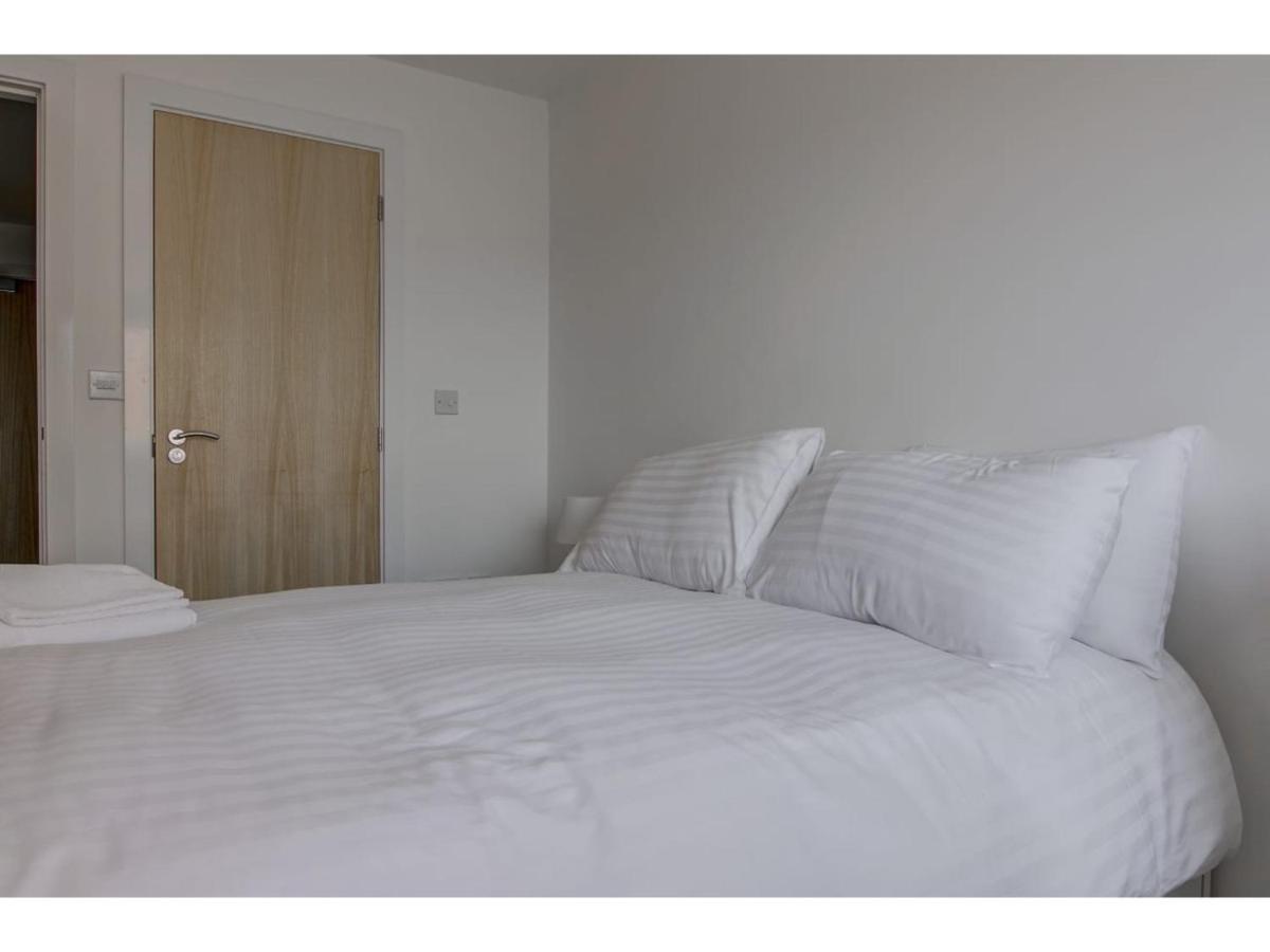 Large, Spacious And Modern Apt For 4 In Manchester Extérieur photo